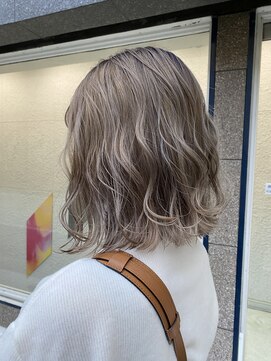 レブル(Re BuLL) ハイトーングレージュ