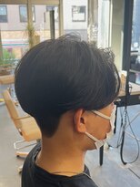 バース バイ ハピネス(BIRTH by happiness)&nbsp;刈り上げ前下がりセンターパート