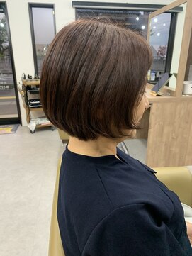ヘアーサロン ハイプ(HYPE) ノーアイロンで決まるお手入れ簡単シンプルショートボブ