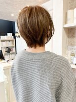 キャアリー(Caary)&nbsp;福山市美容室Caaryレイヤーショートウルフ艶ベージュカラー
