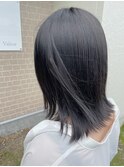 ダークグレーカラー