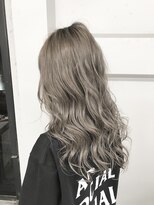 アンダーバーホワイト 泉佐野店(_WHITE)&nbsp;☆ ハイライトカラー　ケアブリーチ　ダブルカラー　イルミナ