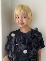 シータ(sheta)&nbsp;ブロンドべージュ外ハネレイヤー