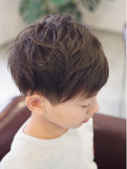 イズミー(is me.)の写真/メンズのお客様からも支持多数！髪質や骨格に合わせたカットで、再現性の高いスタイルをご提案。