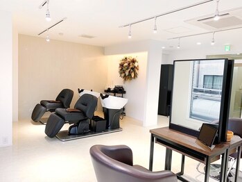 マーク(MARC)の写真/ヘアケアとショートカットの施術にこだわる実力派サロン！限定クーポンやリピータークーポンも多数ご用意☆