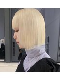 ぷつっと切りっぱなしボブ × 抜きっぱなしブロンド 前髪あり