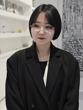 ノーヴァン デフォーム(NOVAN DEFORM) コンパクトなミニボブ