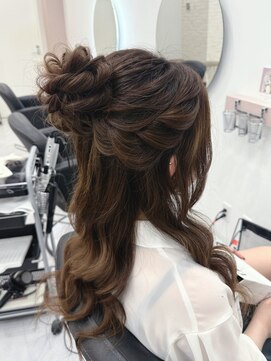 ヘアセットクラン リリー 東梅田店(hair set Clan lily) ハーフお団子/梅田へアセット