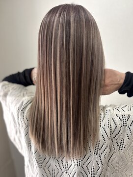 グルグル 新小岩店(GULGUL) ハイライトカラー　ストレート【佐藤】