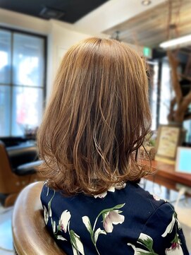 ルミ 上大岡店(Lumi) TAKE/くびれレイヤー/ボブレイヤー/柔らかベージュ