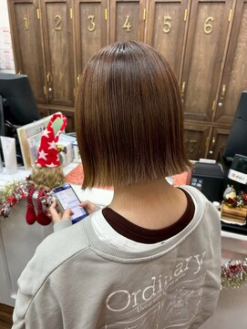 ツヤ髪ミニボブ20代30代40代インナーカラー