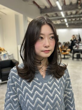 ソピ バイ インビテーション(sopi by invitation) ミディアムレイヤー/かきあげバング/アッシュブラウン/＊