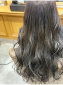 グレージュヘア