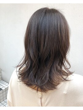 モルニ(MORNI) グレージュ_マロンベージュ Aラインボブ かきあげ