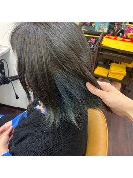 グルック ヘアーリラクゼーション 九条店(Gluck Hair Relaxation) インナーカラー×外はねボブ