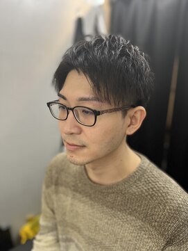 ハチマルハチ 新宿(808) スパイキーショートツーブロック☆