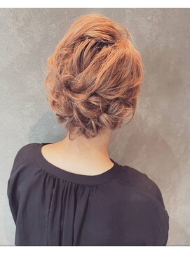 トイロ(toilo) ヘアアレンジ