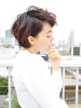 ハウスアンドヘアーワークス(House&Hair works) 前髪長め大人小顔ショート30代40代50代　藤沢