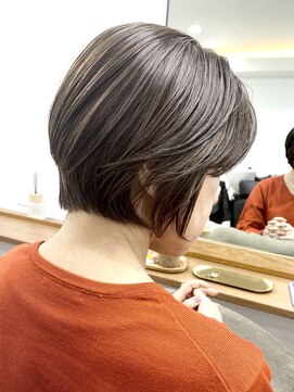 ランプ(Lamp) バレイヤージュ髪質改善レイヤー透明感白髪染めグレージュ中野
