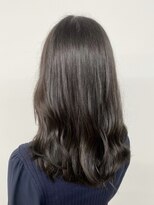 クローズ(cross-z)&nbsp;★ 黒髪グレーベージュレイヤーロングくびれヘア小顔20代30代