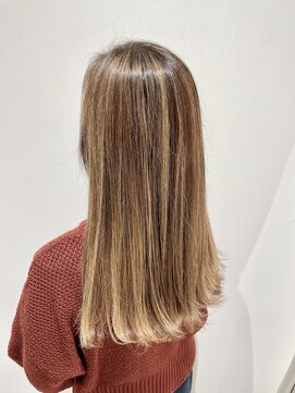 ブロッサム プラウドシティ志木本町店(Blossom) 艶髪ハイライトカラー 【志木/白髪ぼかし/ハイライト】