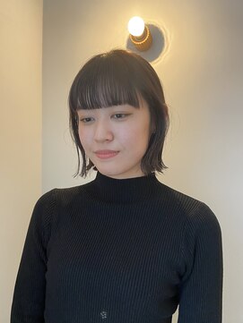 キチ(kici) 外はねボブ　切りっぱなしボブ　ワイドバング