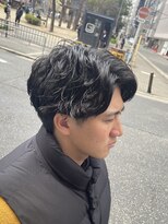 ノイセル 西本町(Noisyle) ブルーブラックフェザーパーマ刈り上げセンターパートy