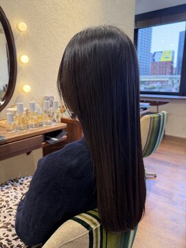 エルサフィロ キタハマ(el zafiro kitahama) 20×30×40代×透明感×髪質改善×抗酸化×艶髪×ミディアムUP