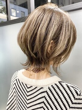 ハイライト×小顔ショートウルフ　ウルフカット　ショートウルフ