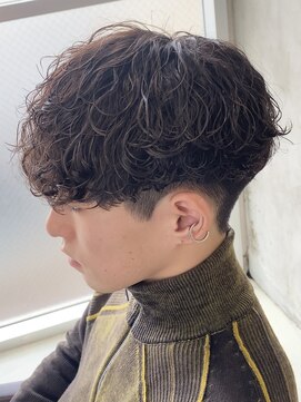 フィフス(fifth) 原宿波巻きパーマスペインカールメンズカットフリンジカット