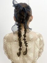 シー 仙台(shii..) 《shii../氏家》#結婚式お呼ばれ#タイト#ヘアセット#編み込み