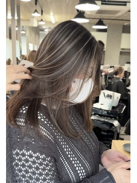 レディアル 大宮(REDEAL ope.) 【ハイライト】ベージュハイライトバレイヤージュ