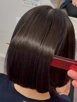 ソレ 森田店(SOLE.) 艶髪ストレート/ショートボブ/髪質改善