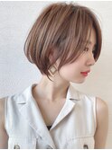 大人お洒落な仲間のショートボブヘアー
