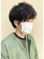 ヴァロ(Valo)&nbsp;マッシュパーマボブパーマアッシュオリーブ小柄コーデ