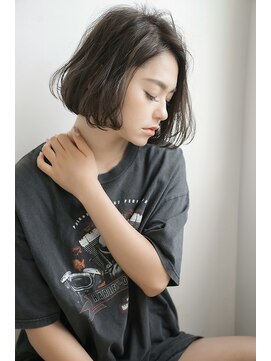 フレームプラス 御堂筋難波店(FRAME +) 前下りクールボブ