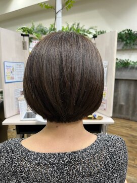 美容室ケインズナチュール ボブ[アースカラー/グレージュカラー/グレーベージュ/オンブレ]