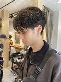 ショートボブパーマ20代30代40代イヤリングカラー大人可愛い