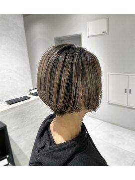 ルイス 喜連瓜破(Luis) グレージュカラー