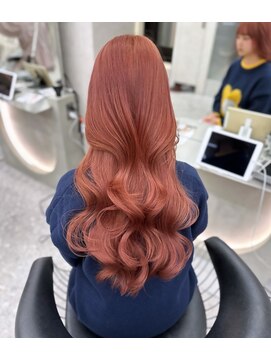 ロンド レア 天神大名店(Lond Le’a) ダブルカラーピンクカラーインナーカラーベージュカラーブリーチ