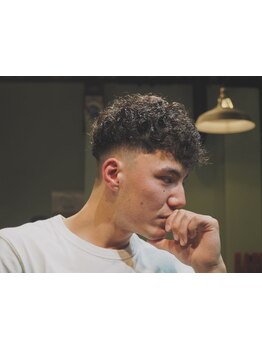 [HPB AWARD 2024 BEST SALON SILVER Prize受賞]Men'sStyleに特化したミリ単位でこだわるBARBERスタイル★