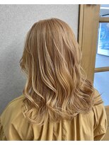 リズヘアー(RIZZ hair)&nbsp;韓国風◯ハニーイエロー、ダブルカラー、グラデーションカラー