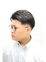 カーウォッシュバーバー(CARWASH BARBER)&nbsp;スキンフェード七三ビジカジスタイル