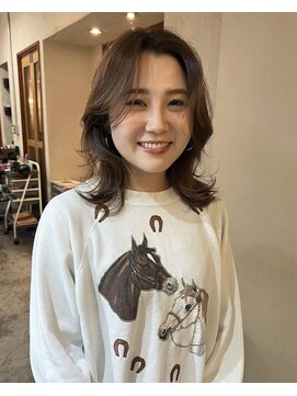 セルニ 福島(SELNI) 20代30代40代　くすみベージュ/レイヤーカット