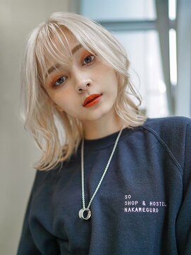 ギークス(GEEKS) 【GEEKS渋谷】ホワイトブリーチ/顔周りレイヤー/ブロンド/ウルフ