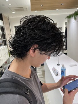 ステアケース 武蔵小杉店(stair:case) 鏡を見るのが楽しみになる、雰囲気抜群のサーフフェザーパーマ