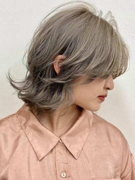 ピークアブー 原宿ハラカド(PEEK-A-BOO) ウルフボブ/顔まわりレイヤー/外ハネくびれショート/グレージュ