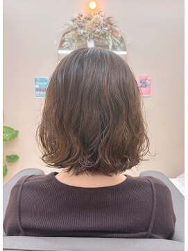 アンジュール コロレ(1//jour colore) 大人の艶感ウェーブ