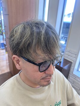 サムトゥルー(Sum True) 【無造作×ハイライト】な大人スタイル