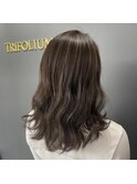 「アッシュブラウン×極細ハイライト立体カラー」